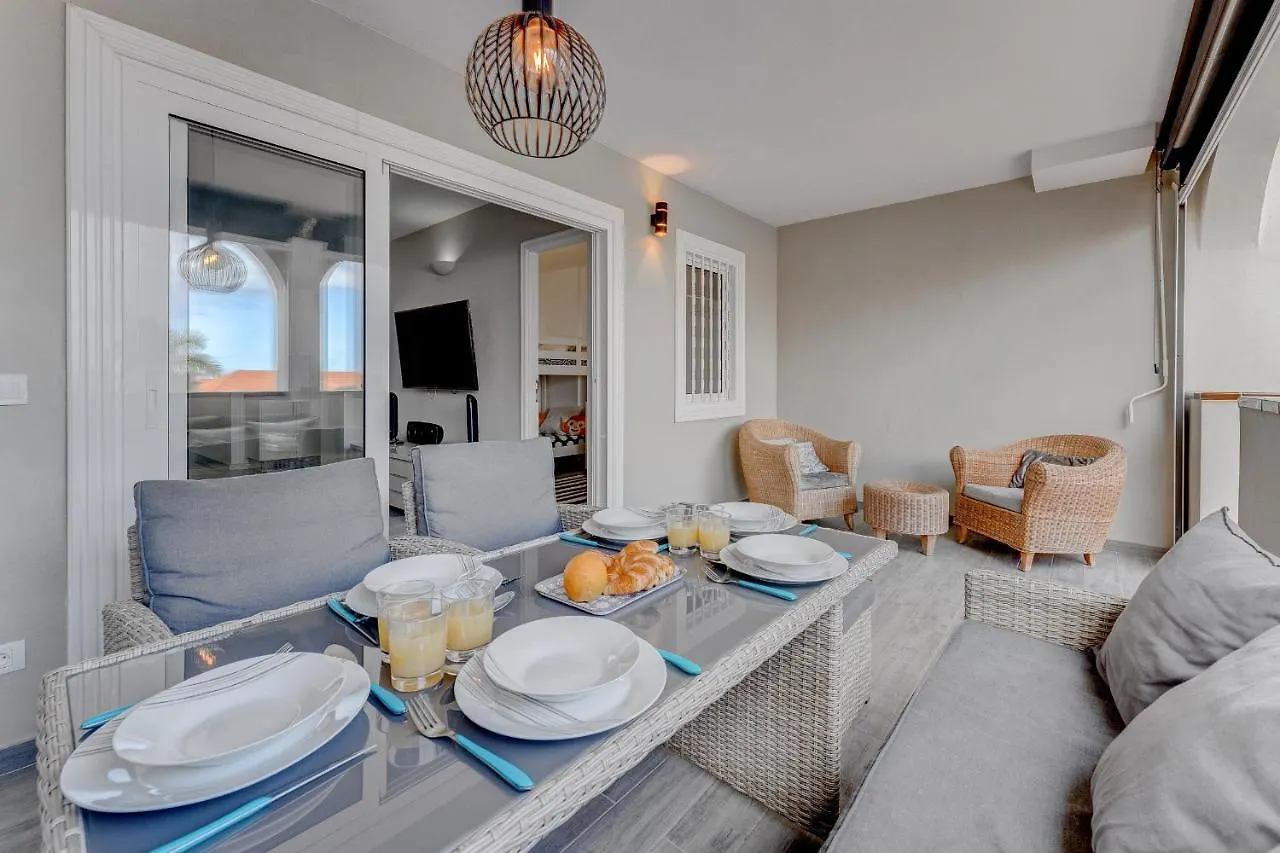 Heated Pool Stylish 3 Bedrm Apartment Los Cristianos  로스크리스티아노스